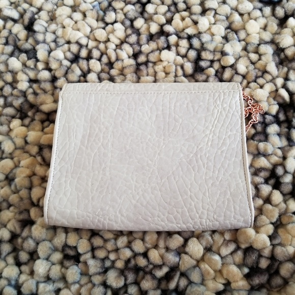Cream purse - Picture 2 of 4